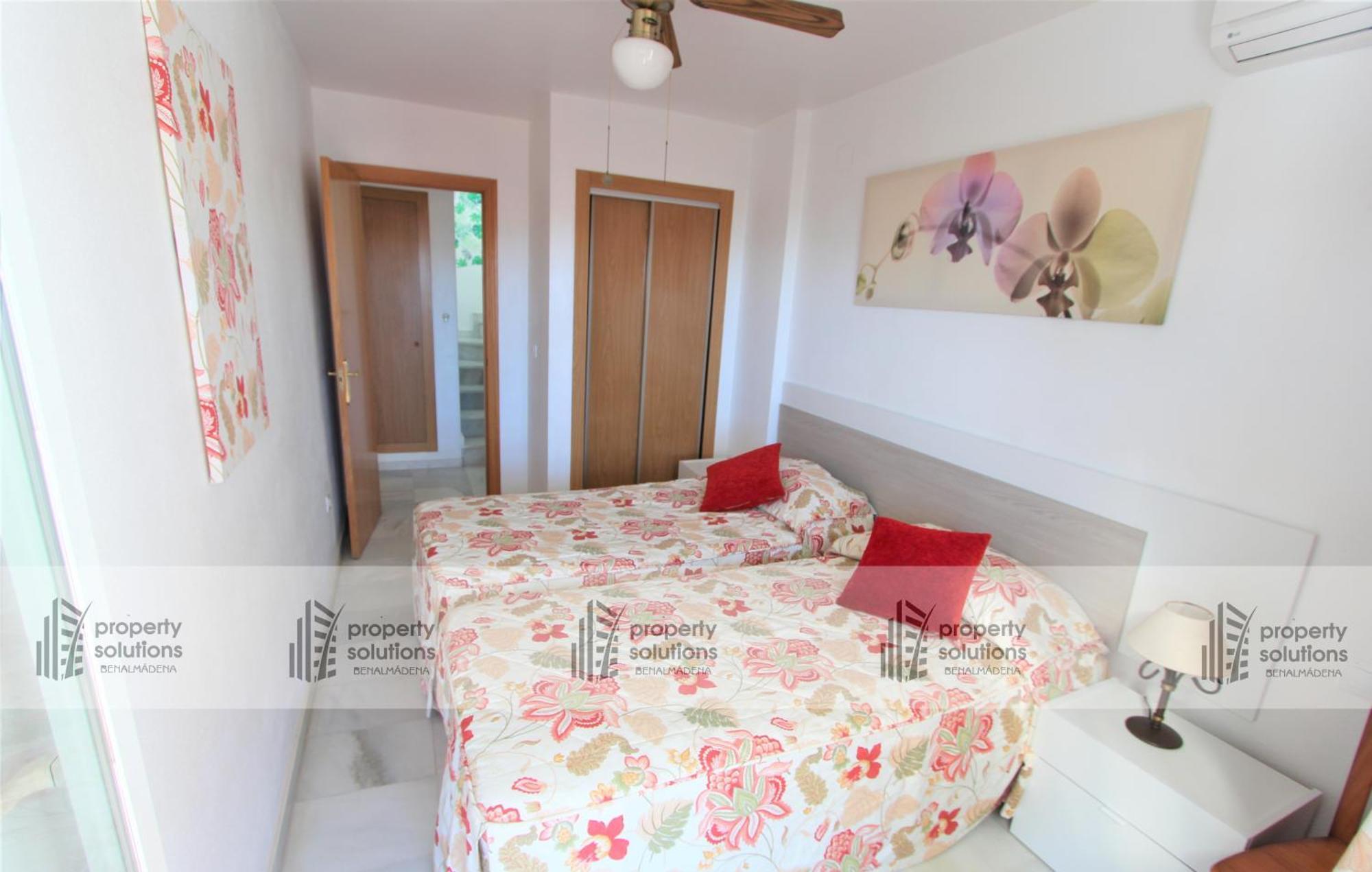 Lomas De Mena 6 - Atico - Terraza Y Barbacoa- Parking Gratis Apartamento